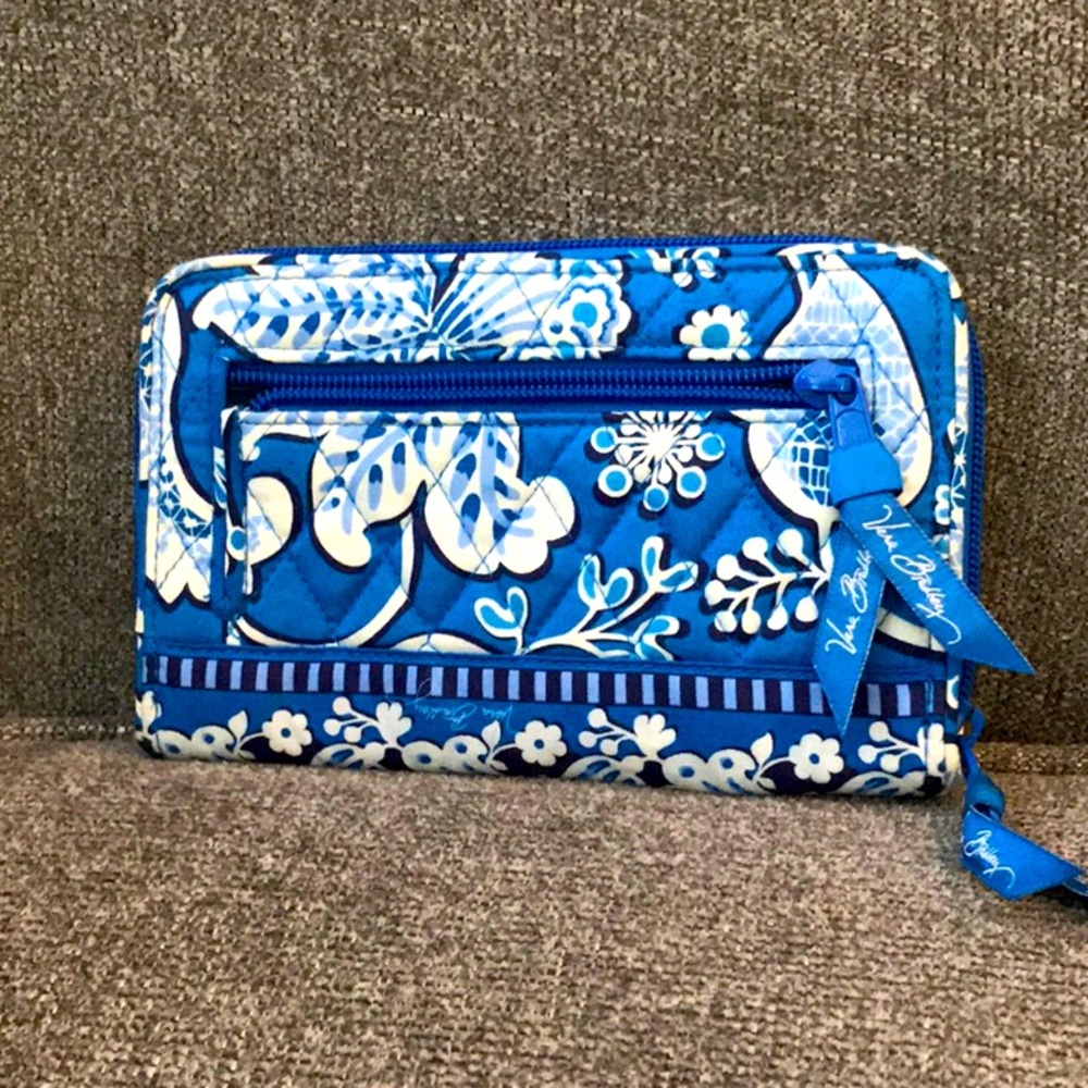 Vera Bradley Wallet/Small Clutch